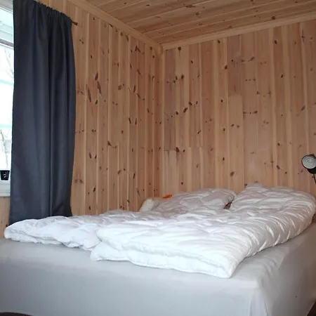Bergestua - 4 Bedroom 木屋